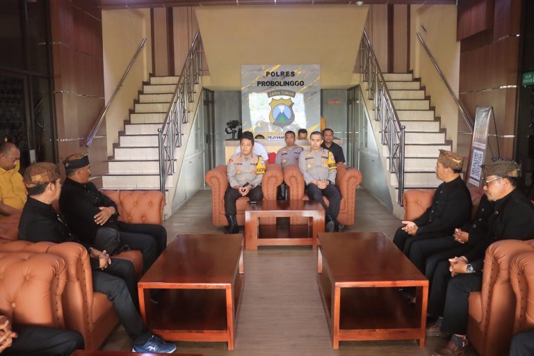 Warga Adat Suku Tengger Apresiasi Polres Probolinggo Pulihkan Citra Pariwisata Bromo