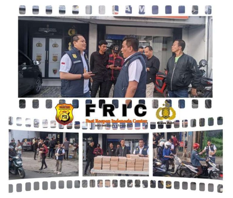 Di bulan Ramadhan, DPP FRIC Adakan Bagi Takjil Gratis Di Depan Kantor DPP FRIC