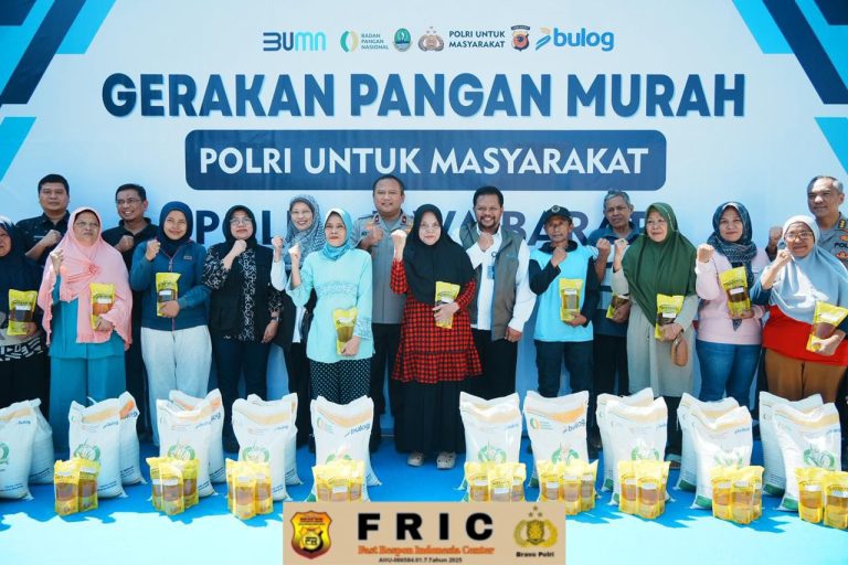 Polda Jabar Gelar Bazar Pasar Murah dalam Program Gerakan Pangan Murah Polri Serentak di Arcamanik