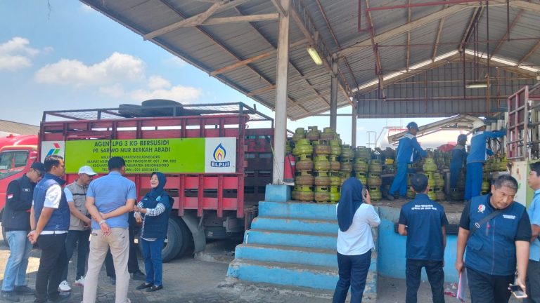 Polres Bojonegoro Bersama Pemkab Cek SPBE dan Pangkalan LPG Jaga Pasokan Jelang Lebaran