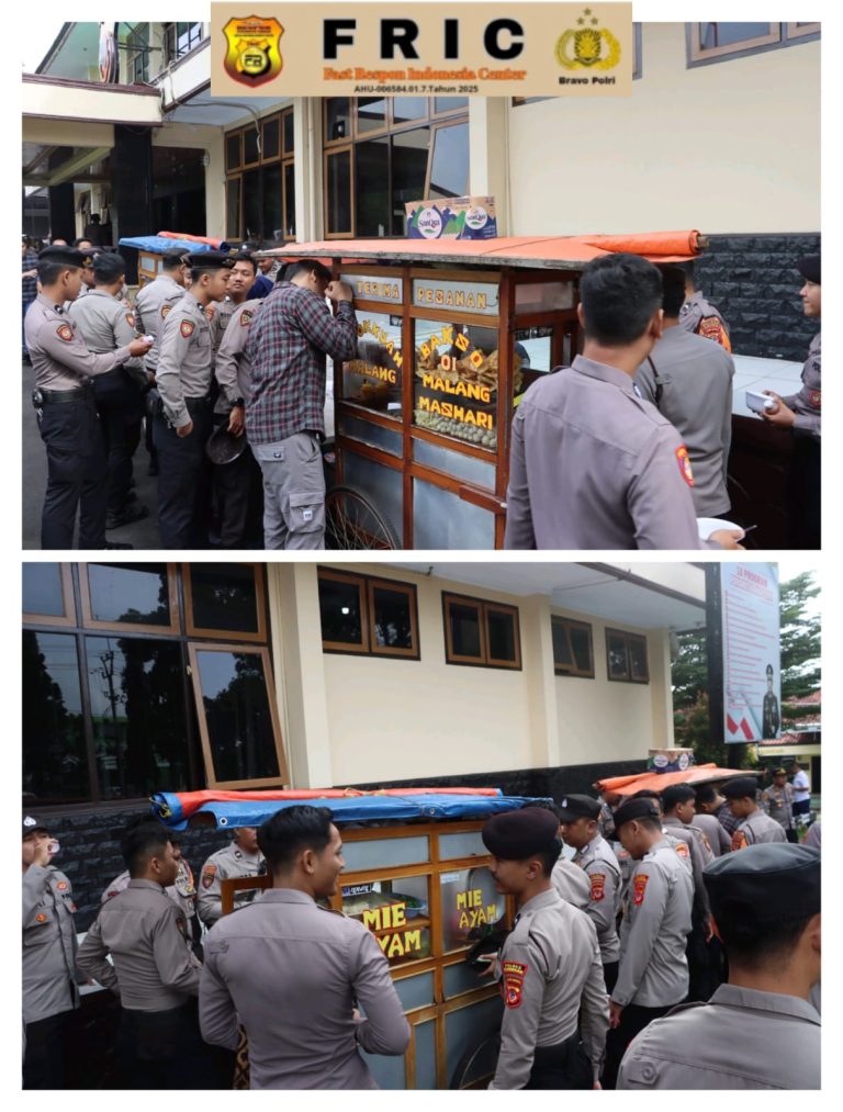 Halal bihalal polres Kuningan Kapolres Kuningan bersama personel dan jajarannya.