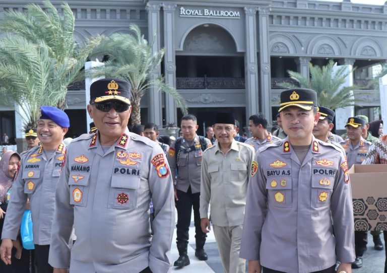 Pantau Arus Balik dari Udara, Kapolda Jatim : “Alhamdulillah Berjalan Lancar”
