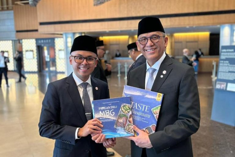 Dari London hingga Seoul, Rasa Bhayangkara Nusantara Menembus Dunia  Perjalanan Global Buku MBG Polri Perkuat Gastrodiplomasi Indonesia