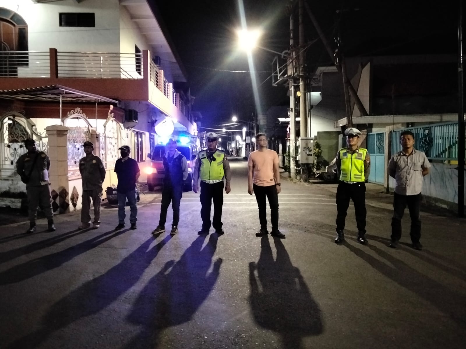 Semangat Menggelora! Patroli Harkamtibmas Polsek Semampir Jaga Kondusifitas Wilayah