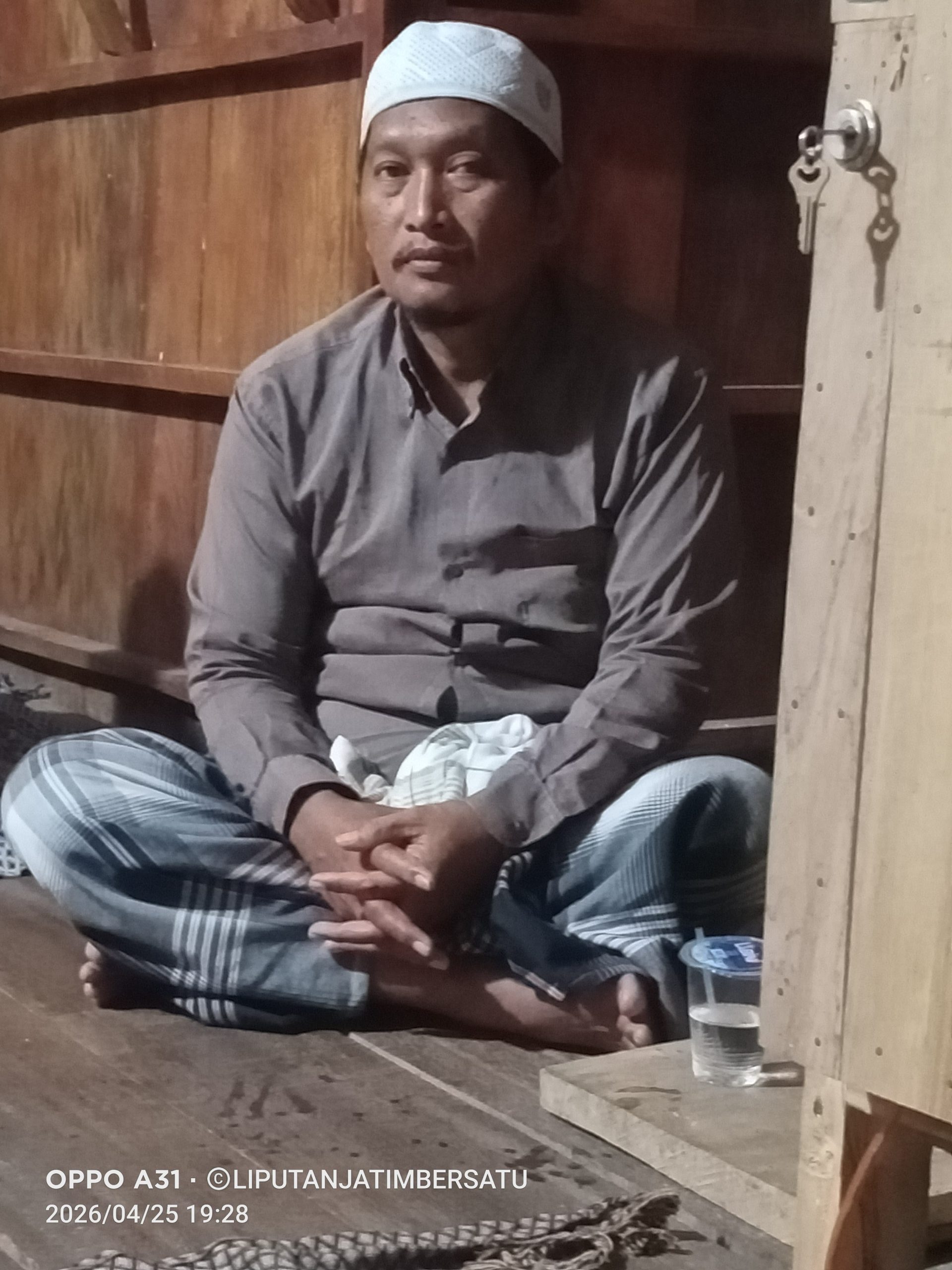 Khusyuk dan Meriah, Hajatan Turun Tanah Putra Bapak Faisol di Karang Dadak Sampang