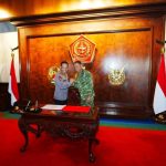 Jenderal Kapolri Perkuat Soliditas TNI-Polri Lewat Pertemuan Silaturahmi dengan Panglima TNI di Mabes TNI