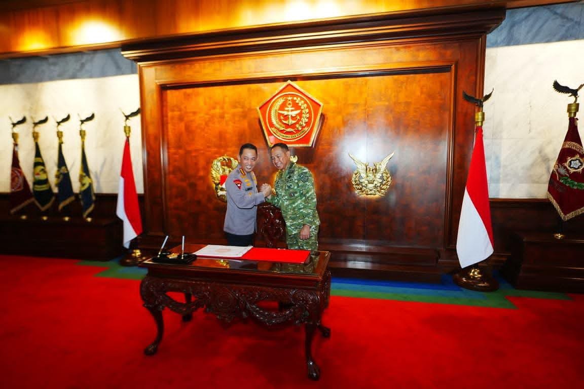 Jenderal Kapolri Perkuat Soliditas TNI-Polri Lewat Pertemuan Silaturahmi dengan Panglima TNI di Mabes TNI