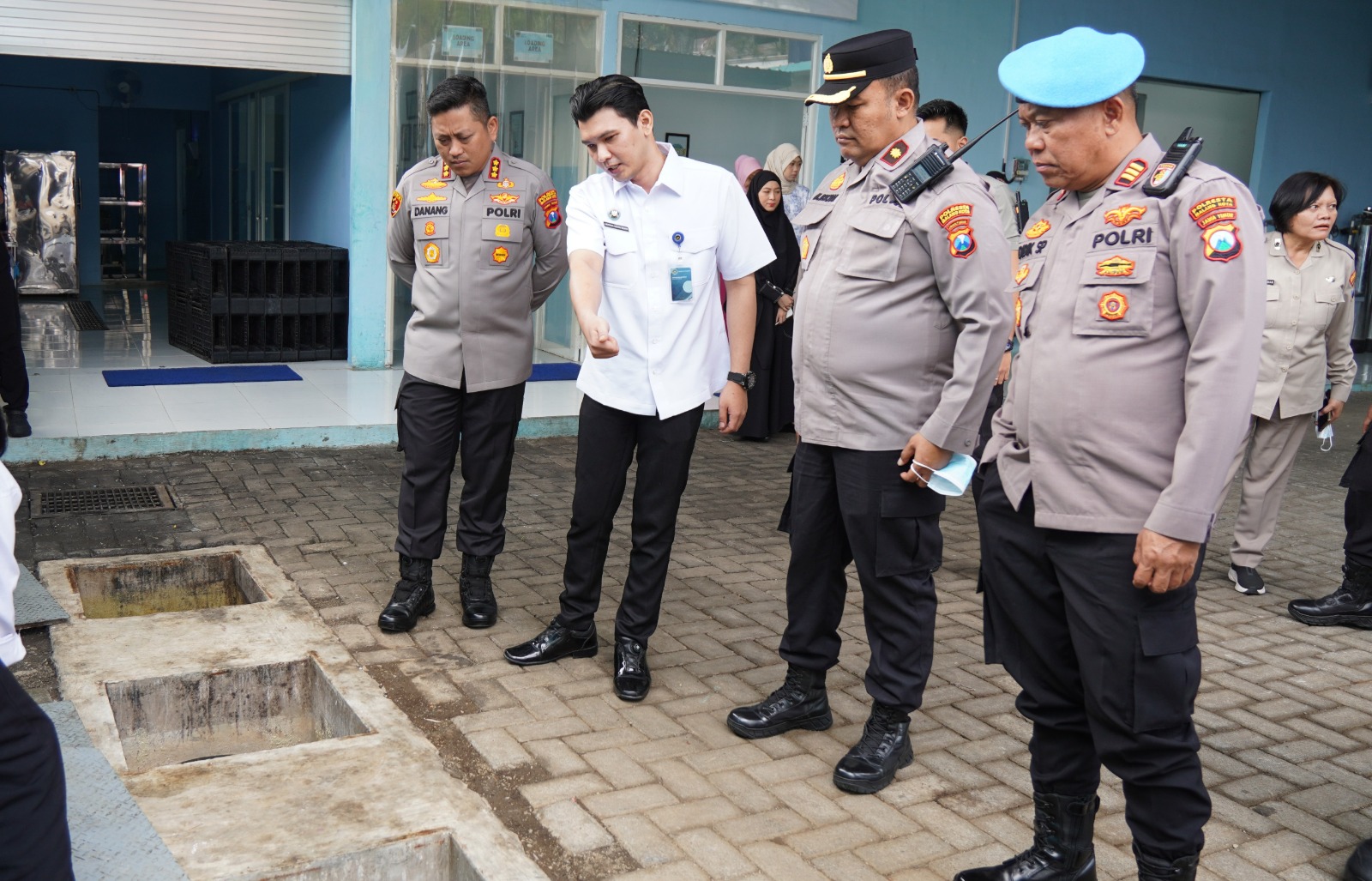 Kapolresta Malang Kota Cek Dua SPPG Polri, Pastikan Standar Pemenuhan Gizi dan Pengelolaan Limbah Berjalan Optimal