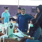 Pusdokkes Polri Berikan Layanan Kesehatan Gratis, 120 Warga Terdampak Gempa di Reo Telah Dilayani