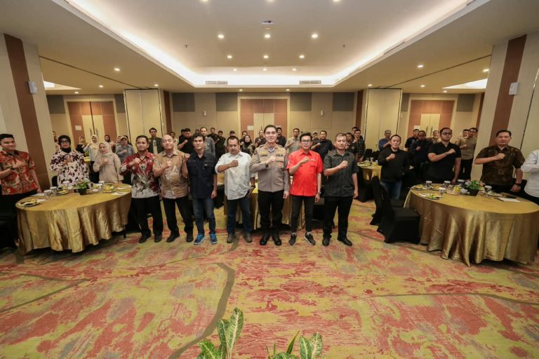 Ngopi Bareng Awak Media, Polda Jatim Perkuat Kemitraan dan Komunikasi*