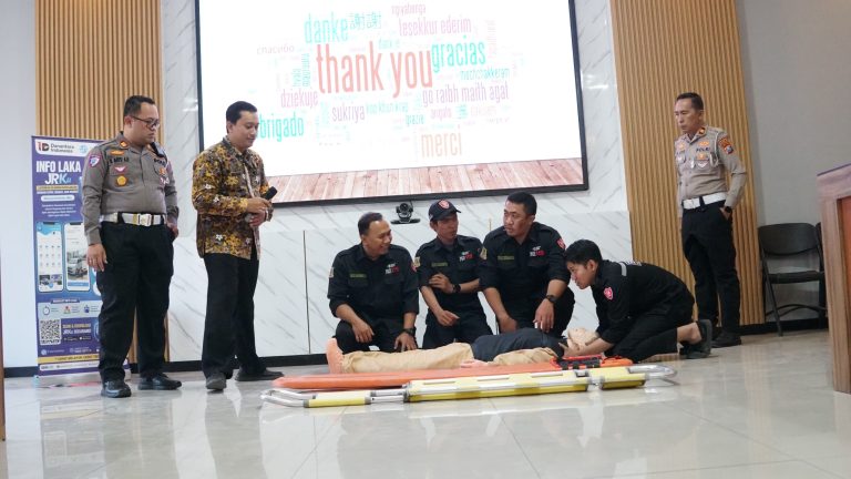 Polres Mojokerto Kota Bekali Driver Ojek Online Keterampilan PPGD untuk Penyelamat di Jalan