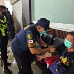 Polresta Bandara Soetta Beri Layanan Kesehatan dan Masker Gratis untuk Penumpang Pesawat yang Tertunda Akibat Erupsi Anak Krakatau*
