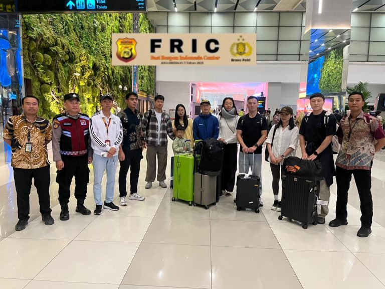 Pelayanan Prima Polisi Bandara Soetta Gelar Pengamanan Kedatangan Peserta Kapolri Cup II