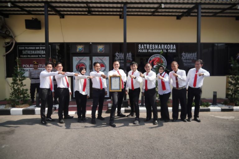 BUKAN SEKADAR ANGKA! Polres Pelabuhan Tanjung Perak Sabet Penghargaan Pengungkapan Kasus Terbanyak