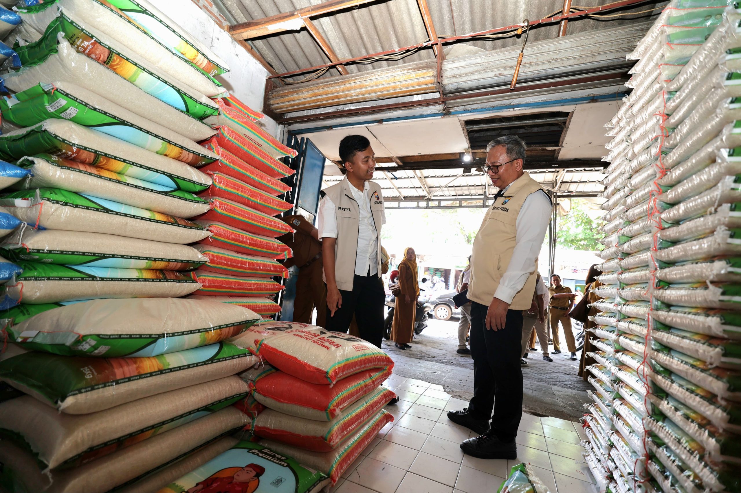 Polda Jatim Pantau Stok dan Harga Beras di Tiga Pasar, Pasokan Terpantau Aman